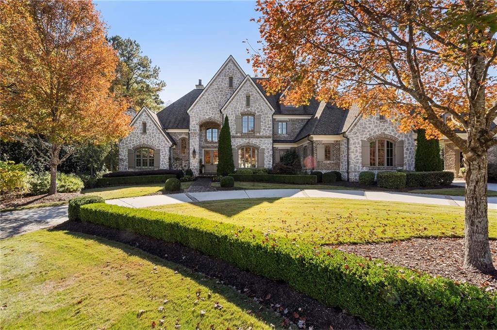 885 Vista Bluff Drive, Johns Creek