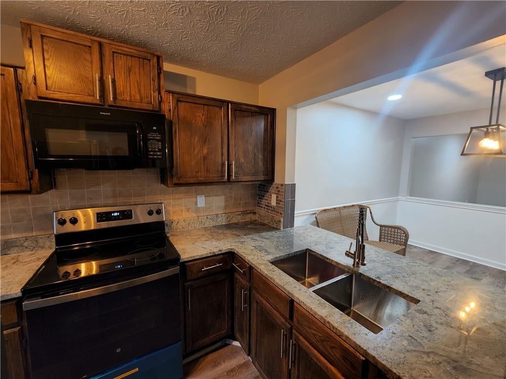 4096 Stillwater Drive, Duluth