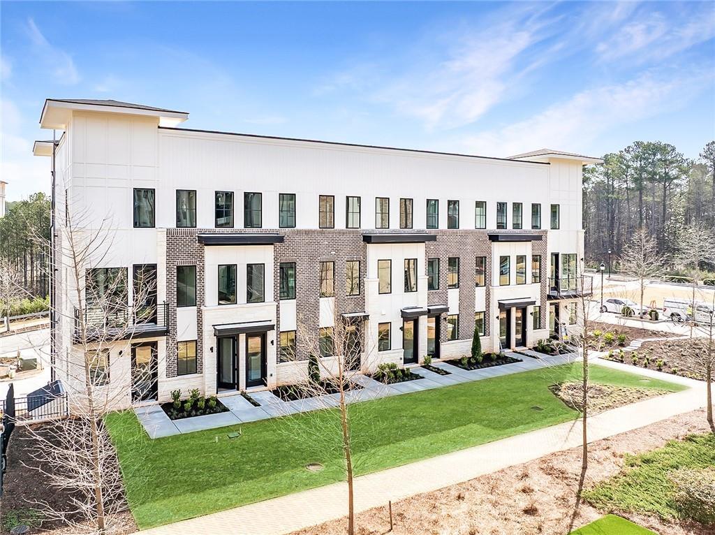 7240 Summit Place, Alpharetta