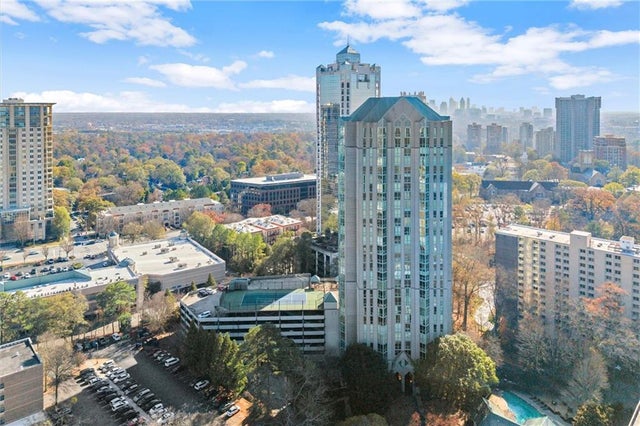 Unit 2210 - 2870 Pharr Court South Nw, Atlanta