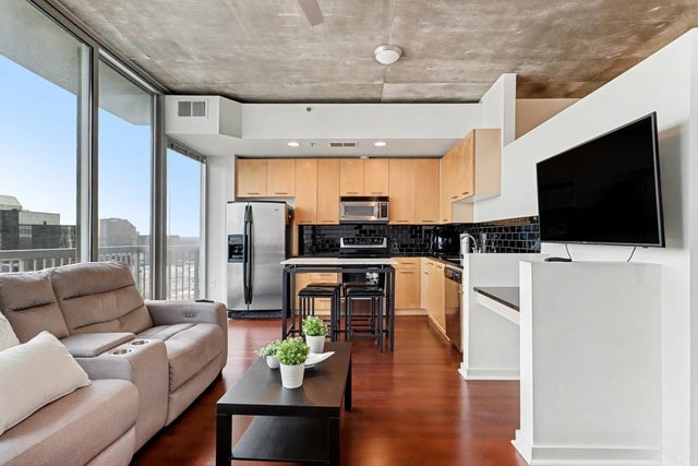 Unit 1915 - 3324 Peachtree Road Ne, Atlanta