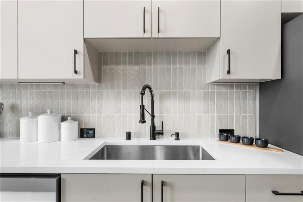 Unit 704 - 250 Pharr Road, Atlanta