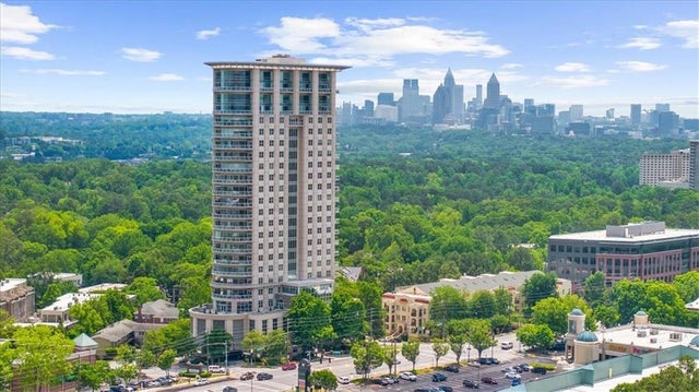 Unit 1102 - 2881 Peachtree Road Ne, Atlanta