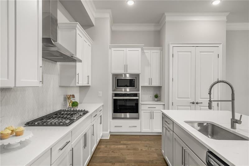 685 Stickley Oak Way, Woodstock