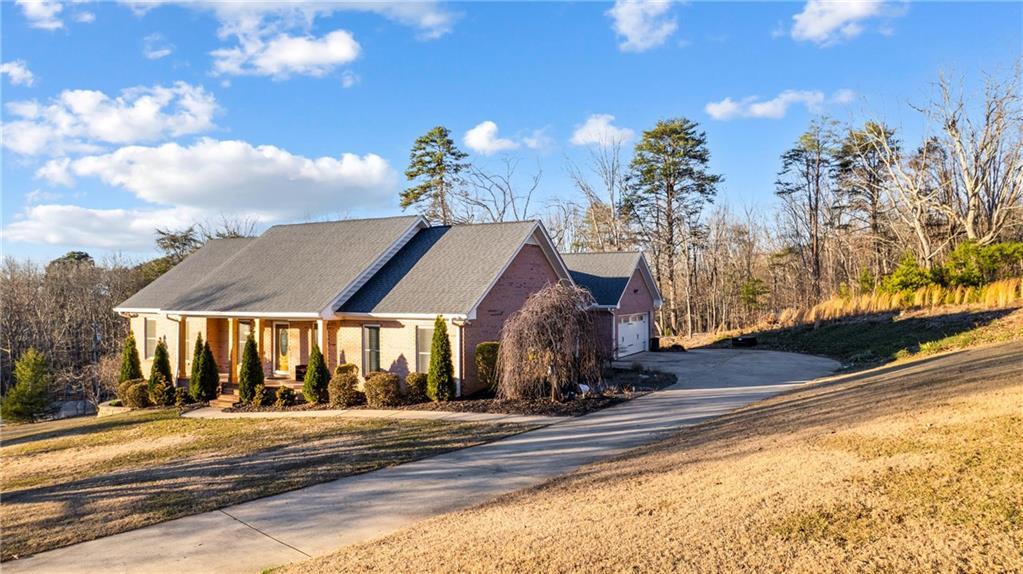 1285 Smithdale Heights Drive, Cumming