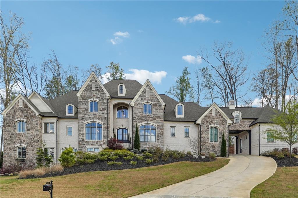 252 Traditions Drive, Alpharetta
