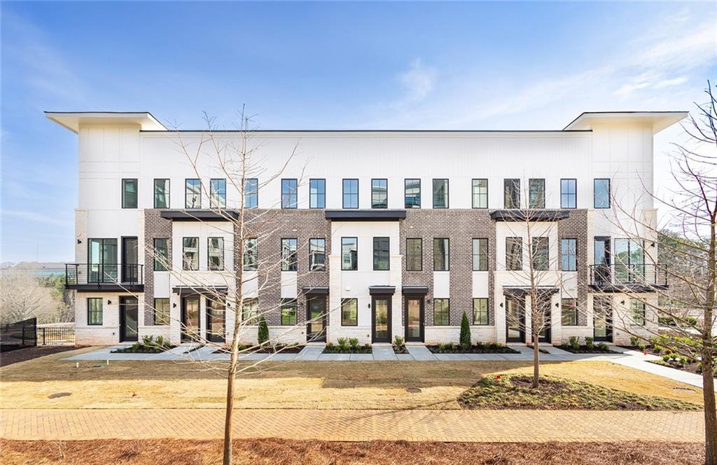 7150 Summit Place, Alpharetta