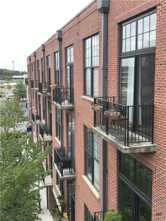 Unit 213 - 6105 Blue Stone Road, Sandy Springs