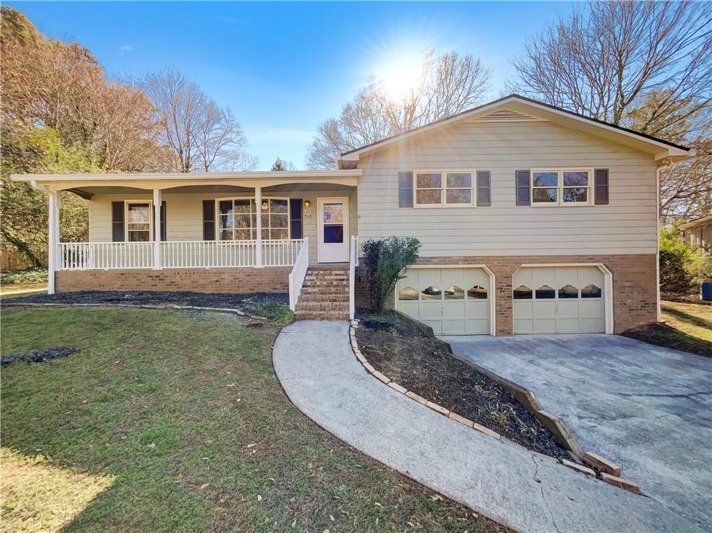 512 Hidden Hills Court, Marietta