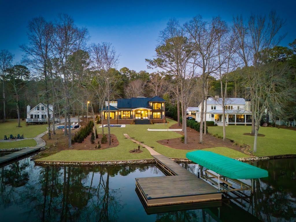 298 River Bend Drive, Eatonton