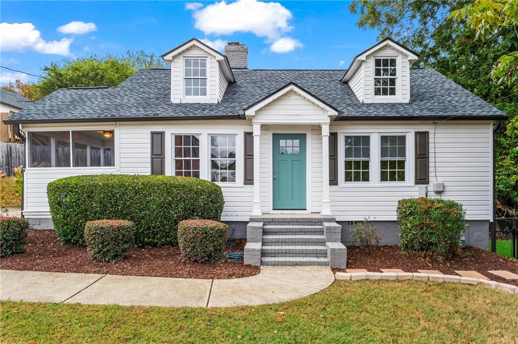 266 Crescent Circle Sw, Marietta