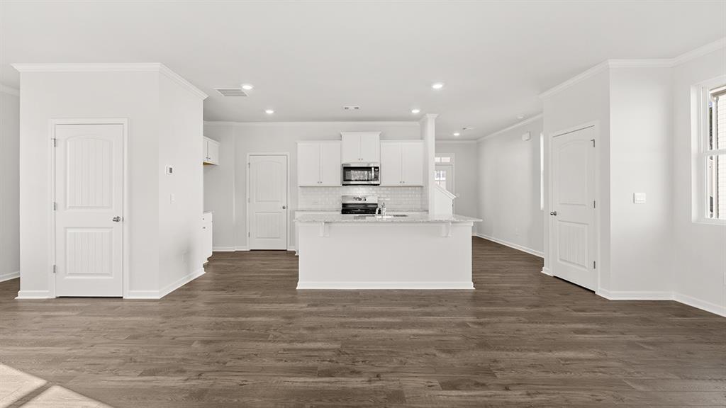 718 Meteor Drive, Mableton