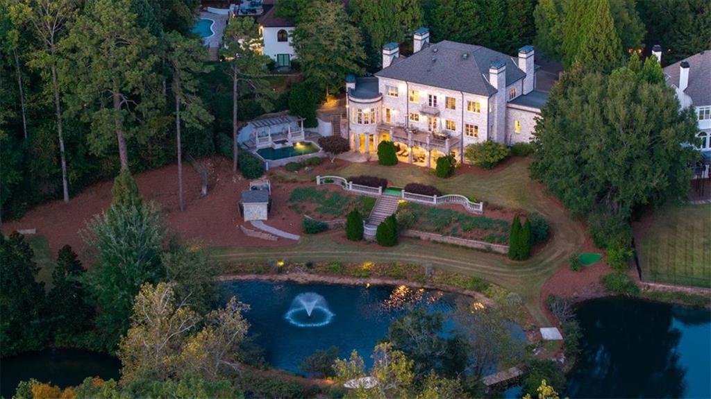 745 Brookwoods Trace, Atlanta