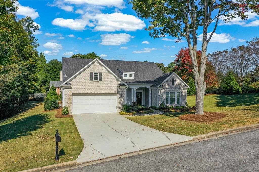 900 Ravenwood Way, Canton