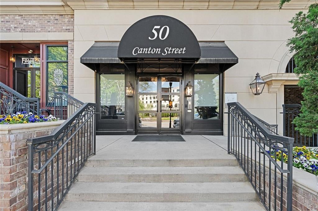 Unit 202 - 50 Canton Street, Alpharetta