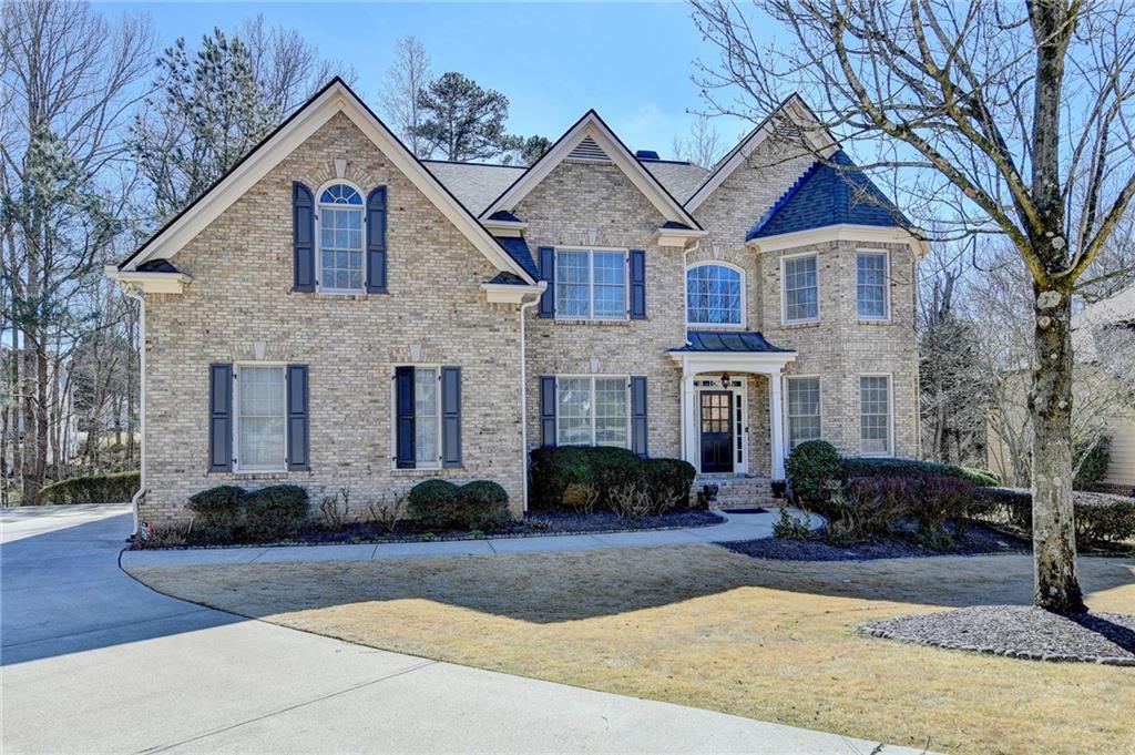 2340 Saxony Trace, Alpharetta
