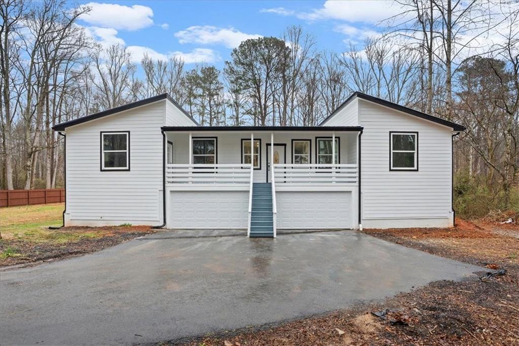 140 Indian Lake Drive, Hiram