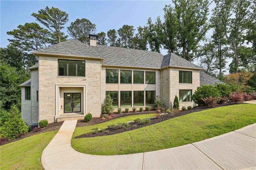 825 Kenry Court, Atlanta