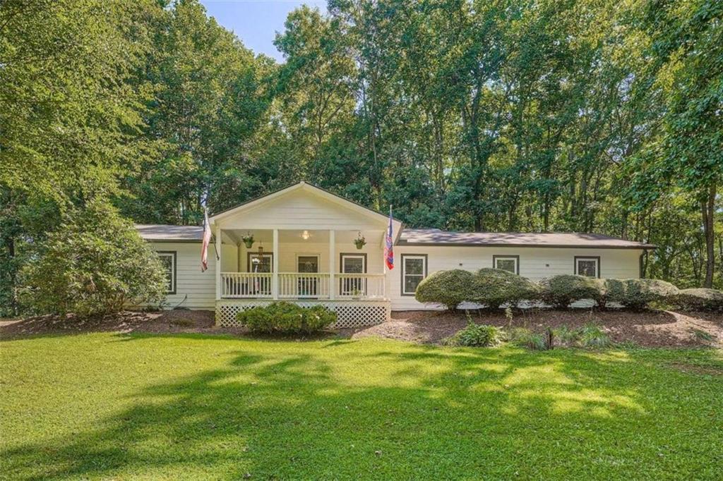 206 Eagles Nest Drive, Canton