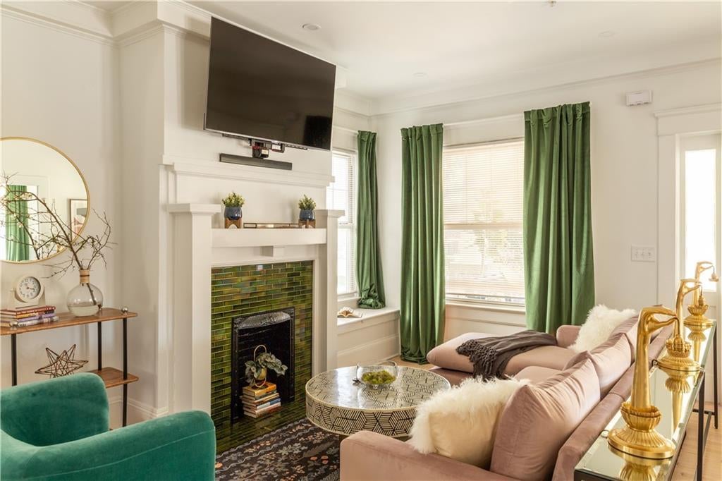 Photo of Listing #7277918