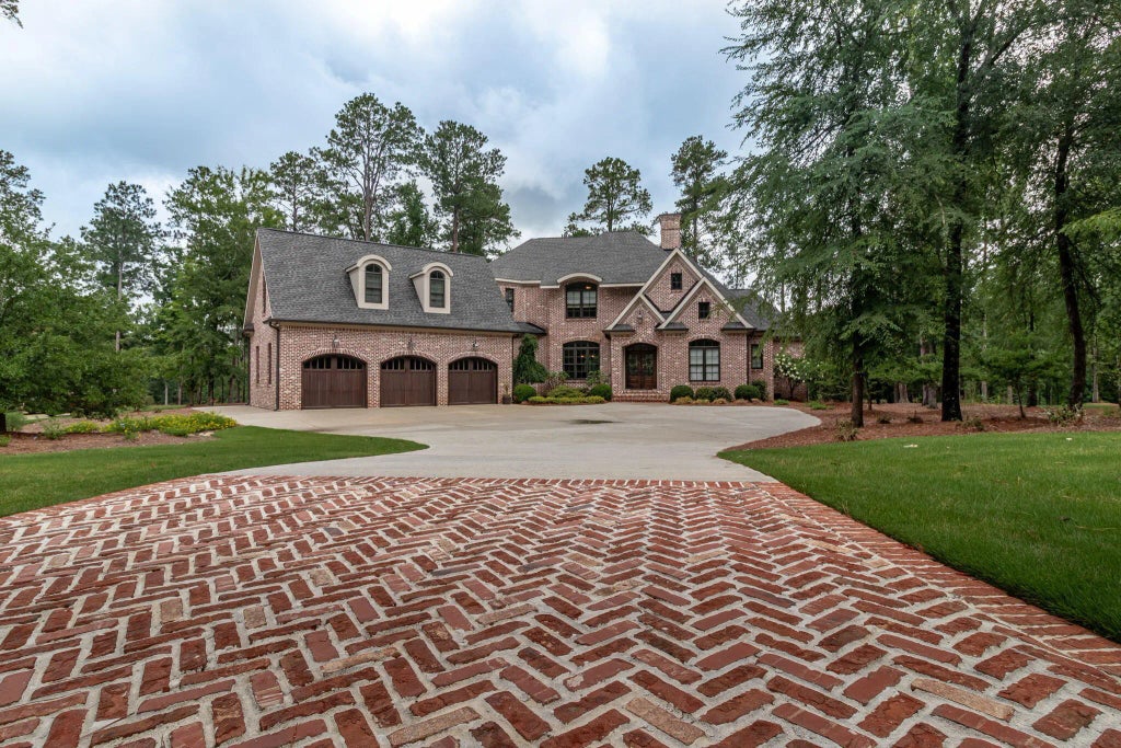 1814 Champions Circle, Evans