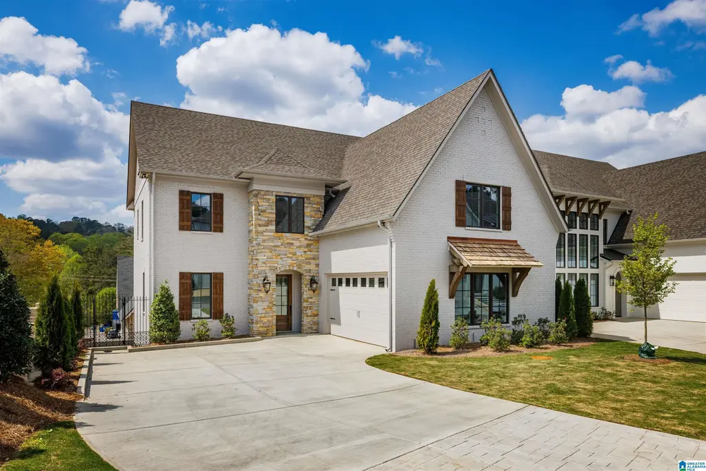 1723 Collinwood Court, VESTAVIA HILLS
