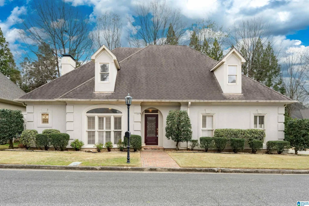 1503 Cambridge Circle, VESTAVIA HILLS
