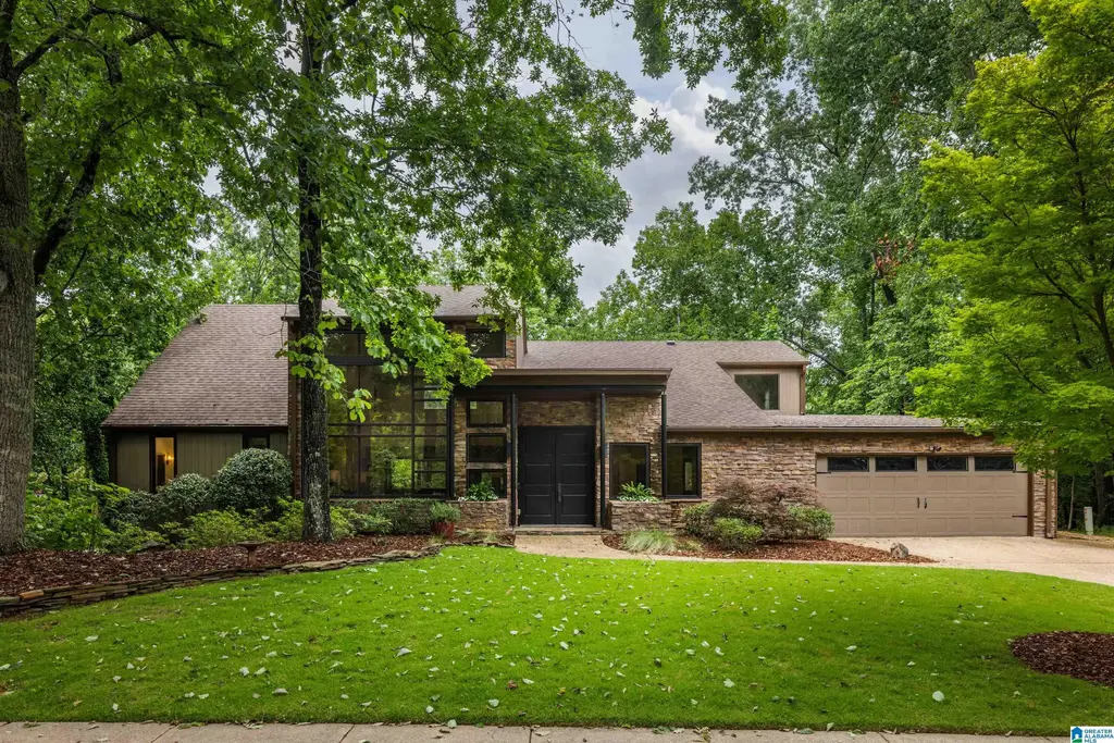 3709 Dover Drive, MOUNTAIN BROOK
