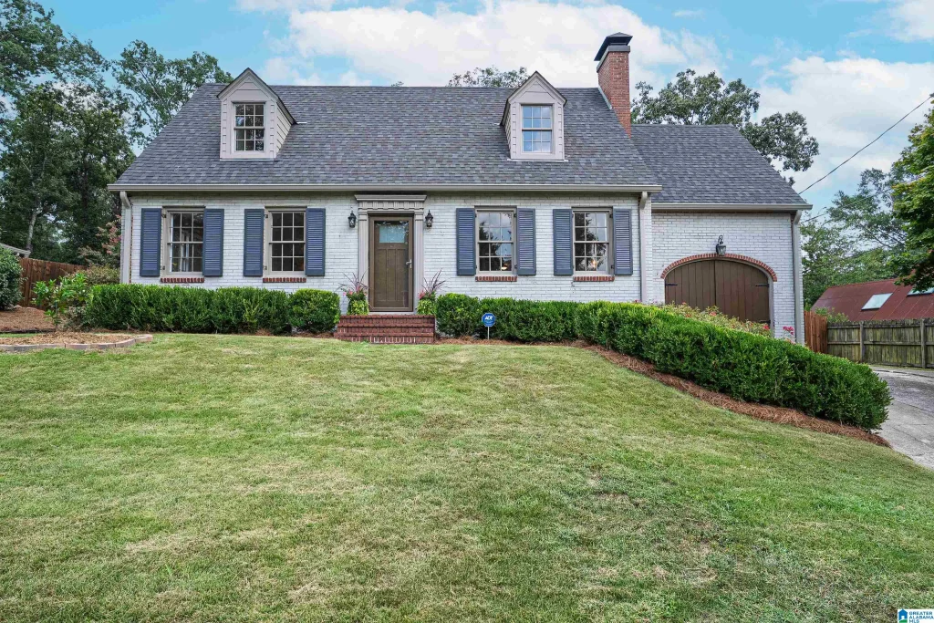 708 Fairfax Drive, HOMEWOOD