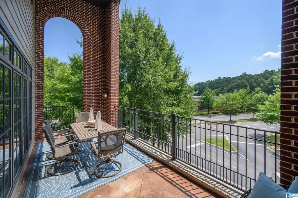 2950 Cahaba Village Place 2950, MOUNTAIN BROOK