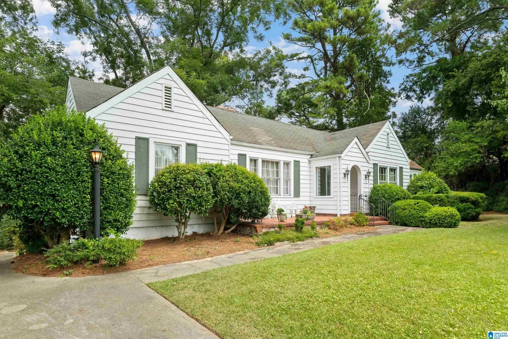 1618 Wellington Road, HOMEWOOD