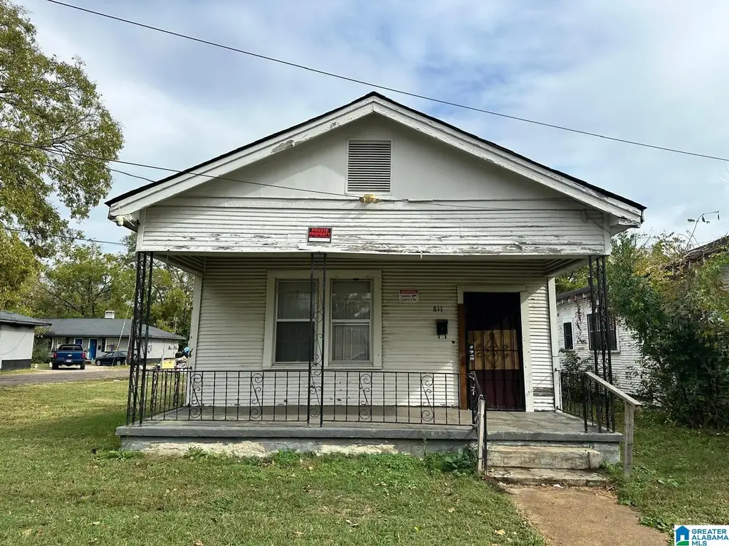811 1st Street, BIRMINGHAM
