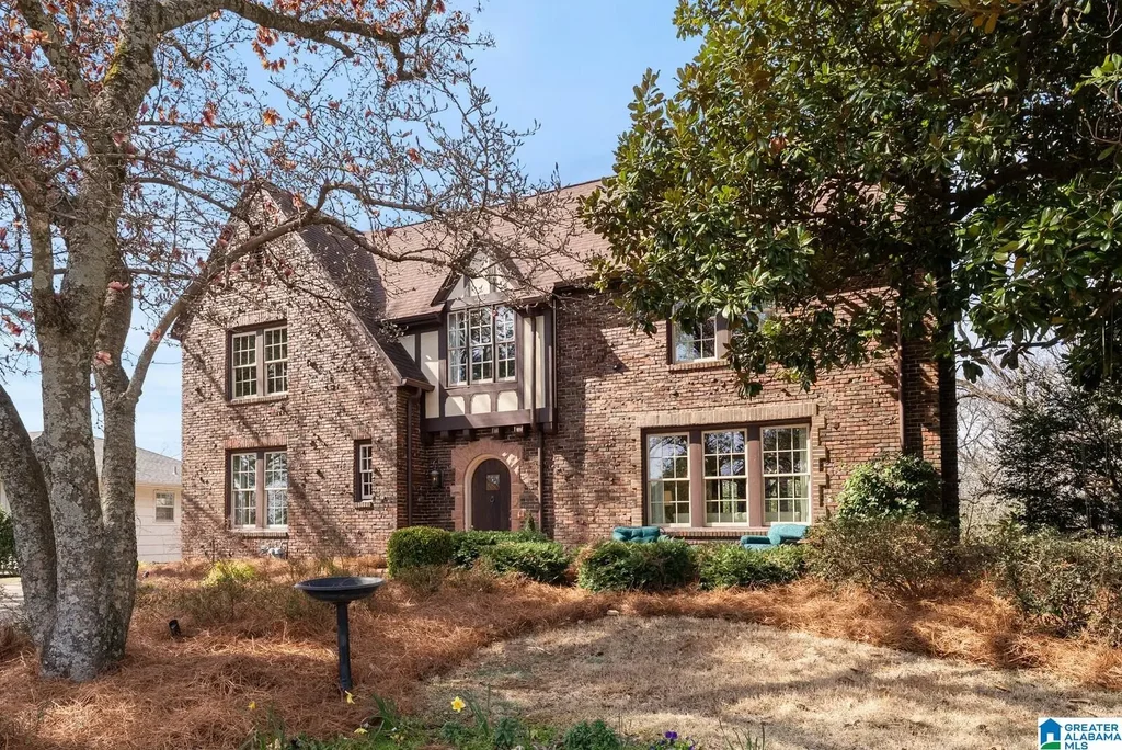 1614 Wellington Road, HOMEWOOD