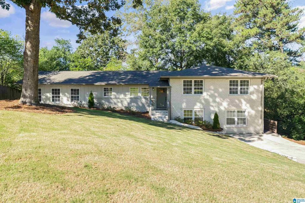 3003 Dolly Ridge Drive, VESTAVIA HILLS