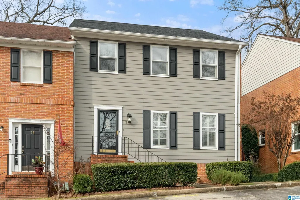 17 The Falls Drive, VESTAVIA HILLS