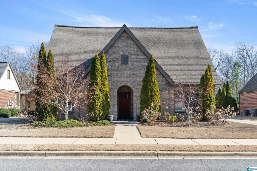 3745 James Hill Circle, HOOVER