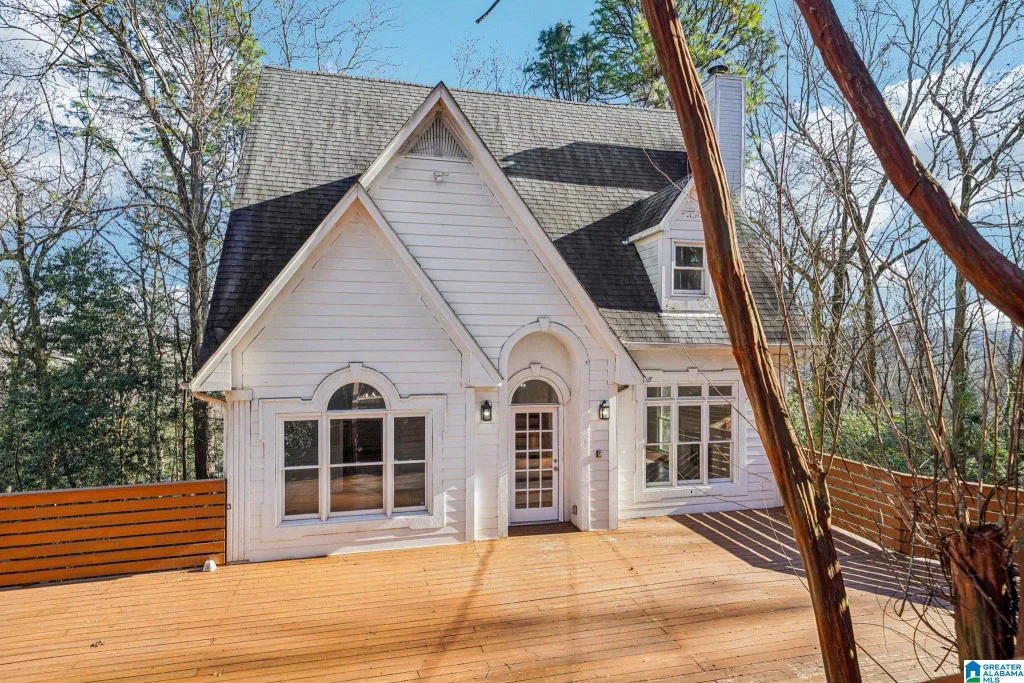 1617 Beckham Drive, HOMEWOOD