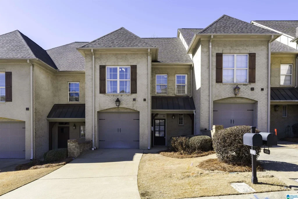 629 White Stone Way, HOOVER