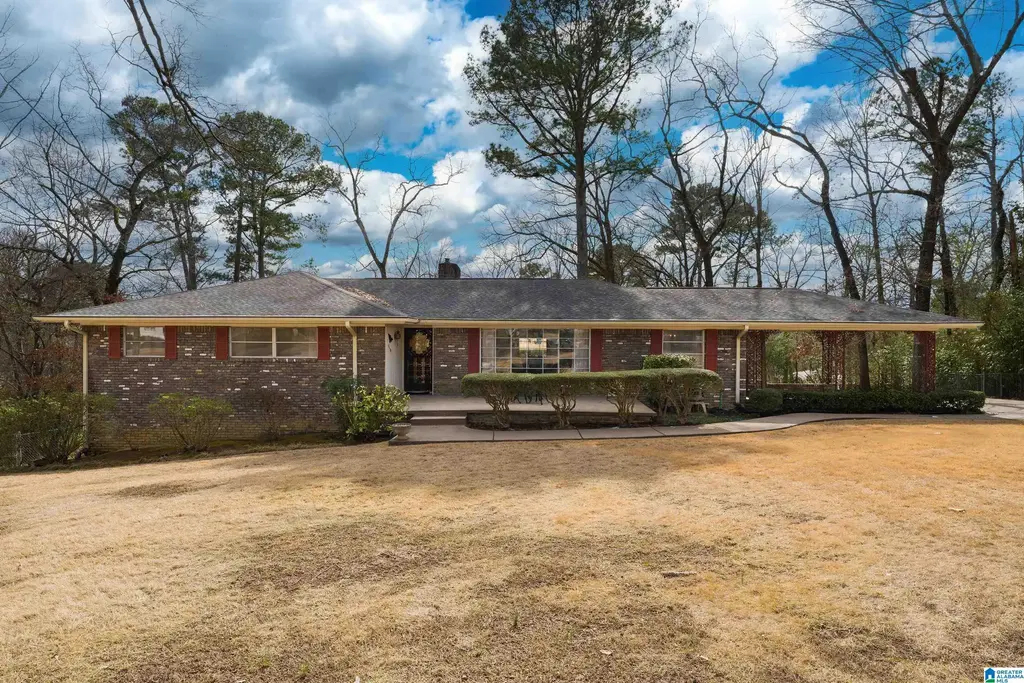 3408 Blueberry Lane, HOOVER