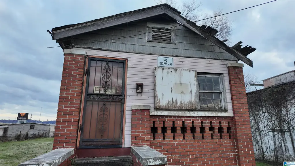 917 Rev Abraham Woods Jr Boulevard, BIRMINGHAM