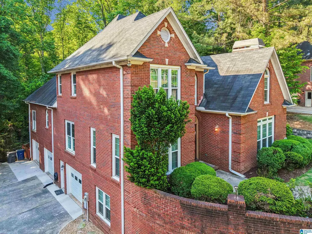 1614 Fairway View Drive, HOOVER