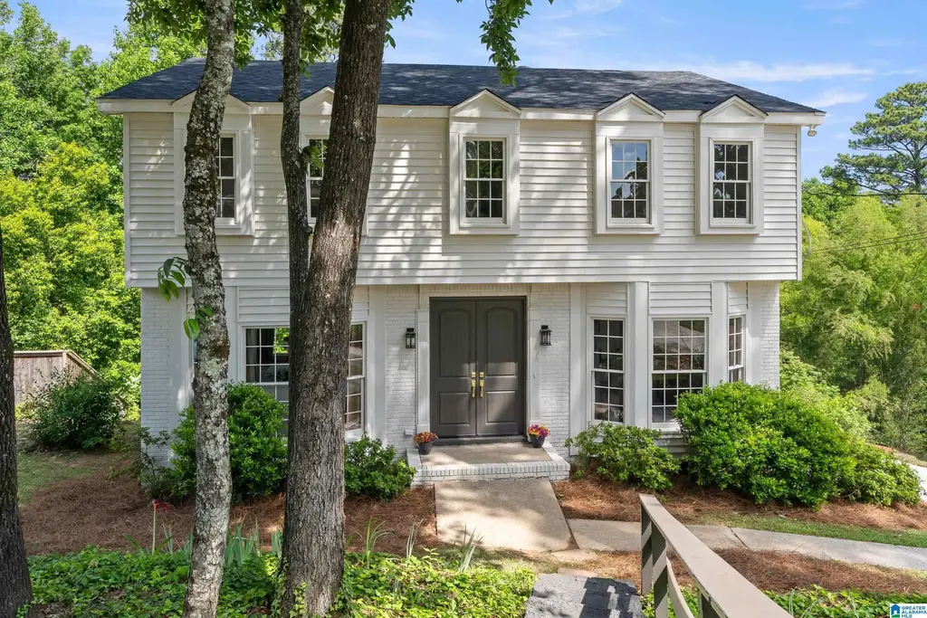 1458 Shades Crest Road, HOOVER