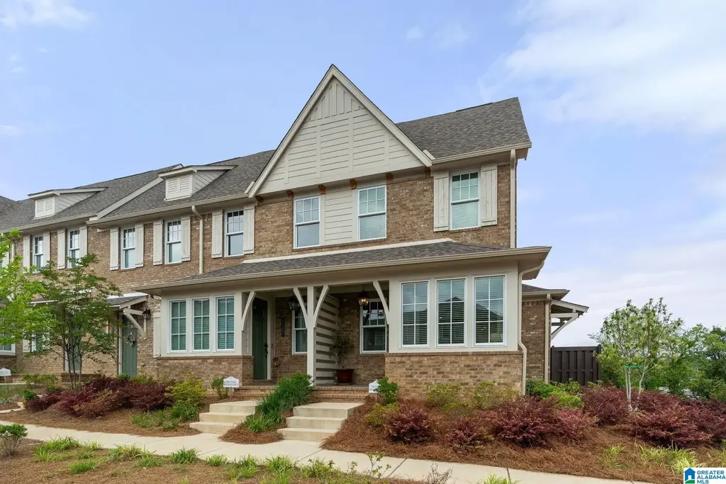 1100 Windsor Square, HOOVER