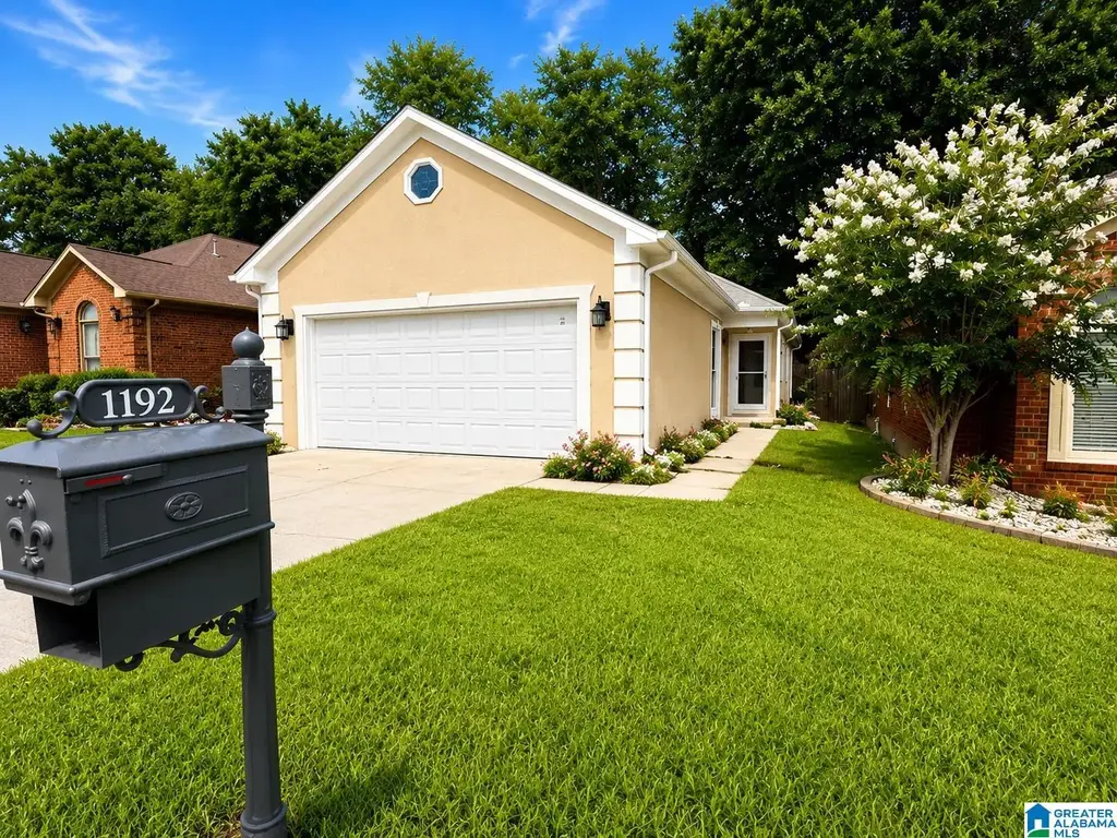 1192 Berwick Road, HOOVER
