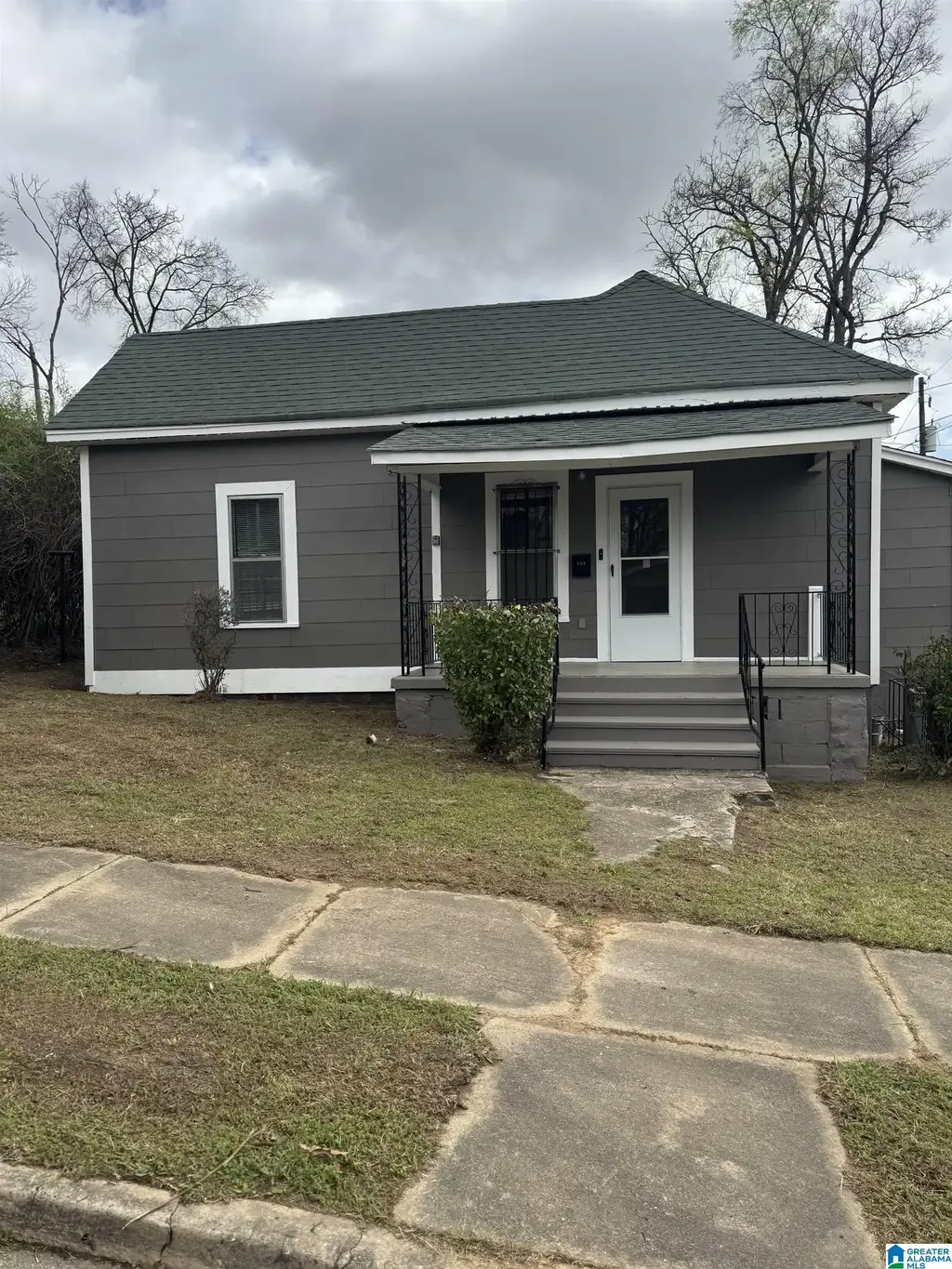 809 4th Street W, BIRMINGHAM