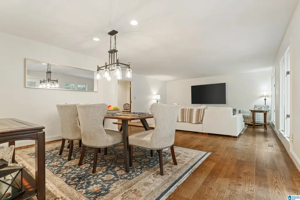 2658 Dolly Brook Lane, VESTAVIA HILLS