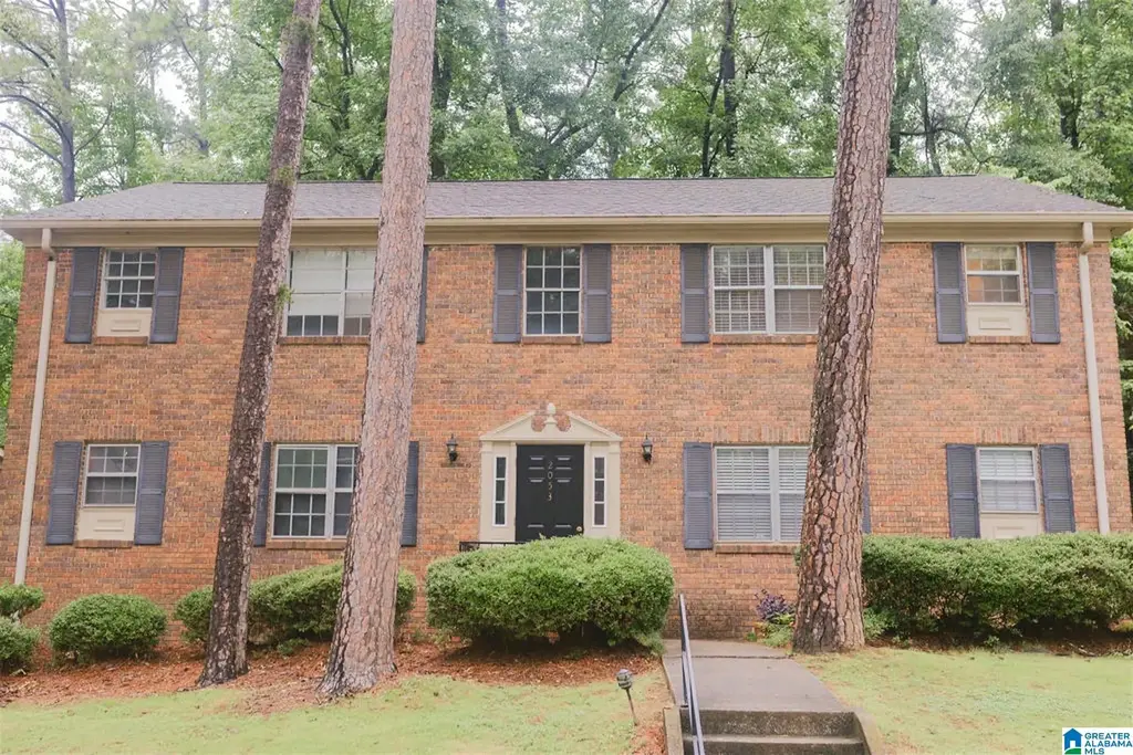2053 Montreat Circle Apt. D, VESTAVIA HILLS