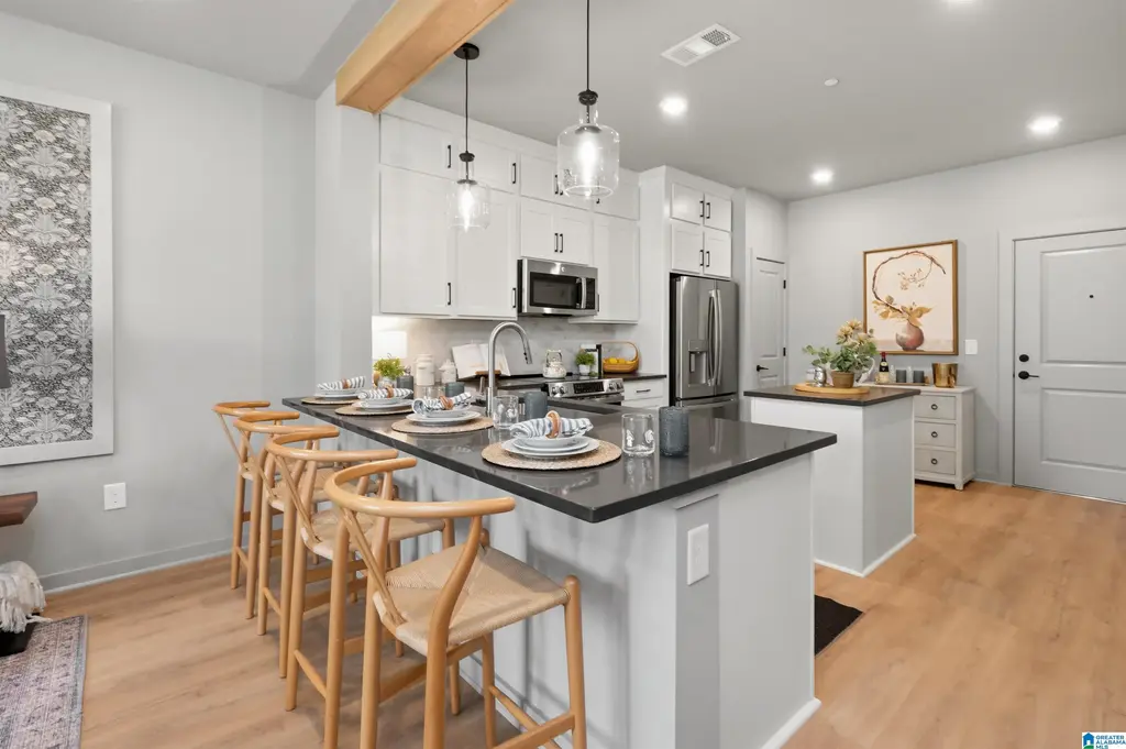 1801 Williamette Trace 203, HOOVER