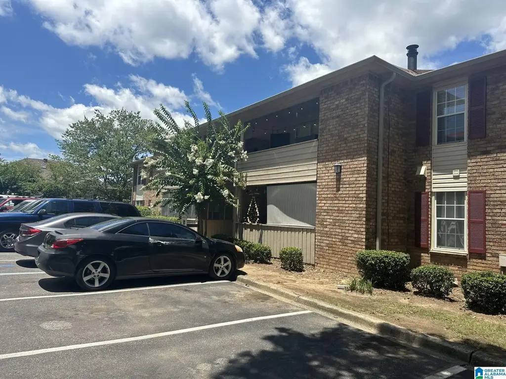 1308 Patton Creek Drive 1308, HOOVER