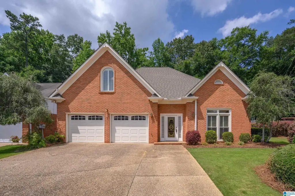 3888 Ripple Leaf Circle, HOOVER